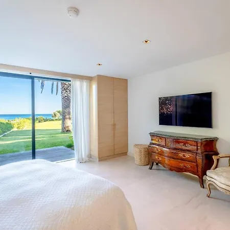 Hotel Incroyable Villa, Bord De Mer, Piscine, Climatisee *