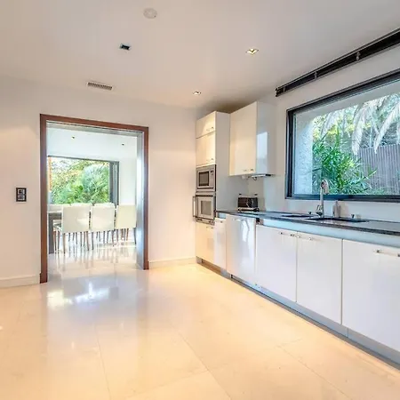 ホテル Incroyable Villa, Bord De Mer, Piscine, Climatisee *