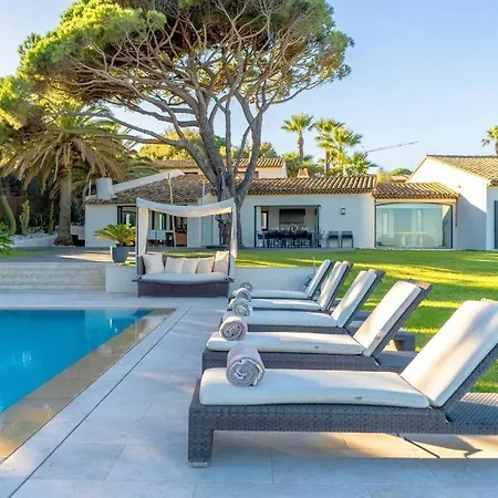 Incroyable Villa, Bord De Mer, Piscine, Climatisee ホテル