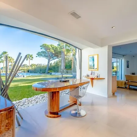 Incroyable Villa, Bord De Mer, Piscine, Climatisee * サントロペ